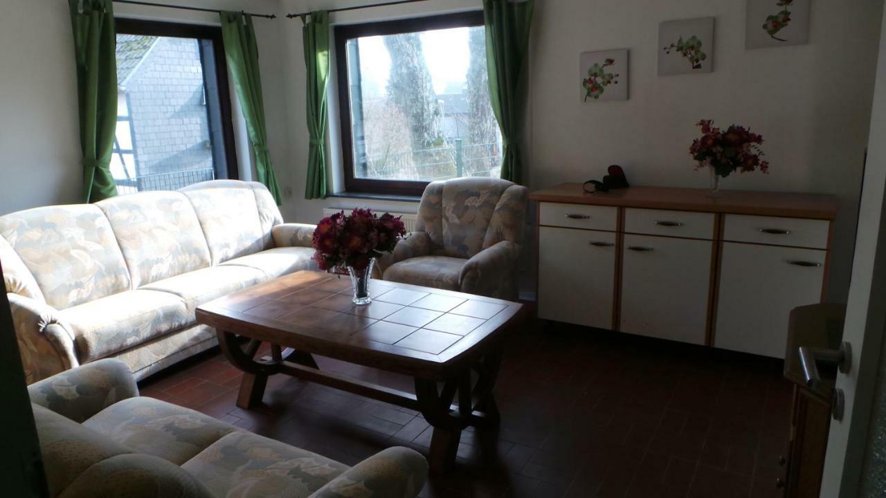 Blumenstein Ferienhaus Kall Exteriör bild